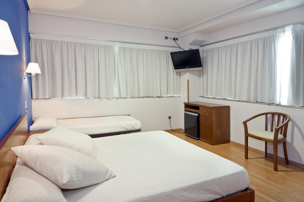 Hotel Ciudad De Корелья Номер фото