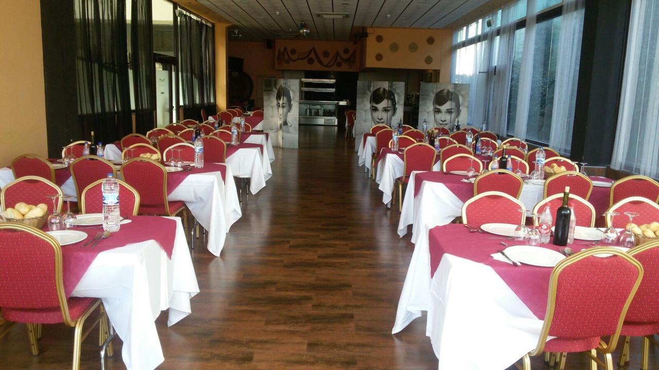 Hotel Ciudad De Корелья Екстер'єр фото